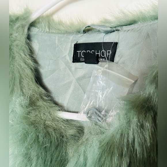 Top Shop faux fur vest - Picture 8 of 9